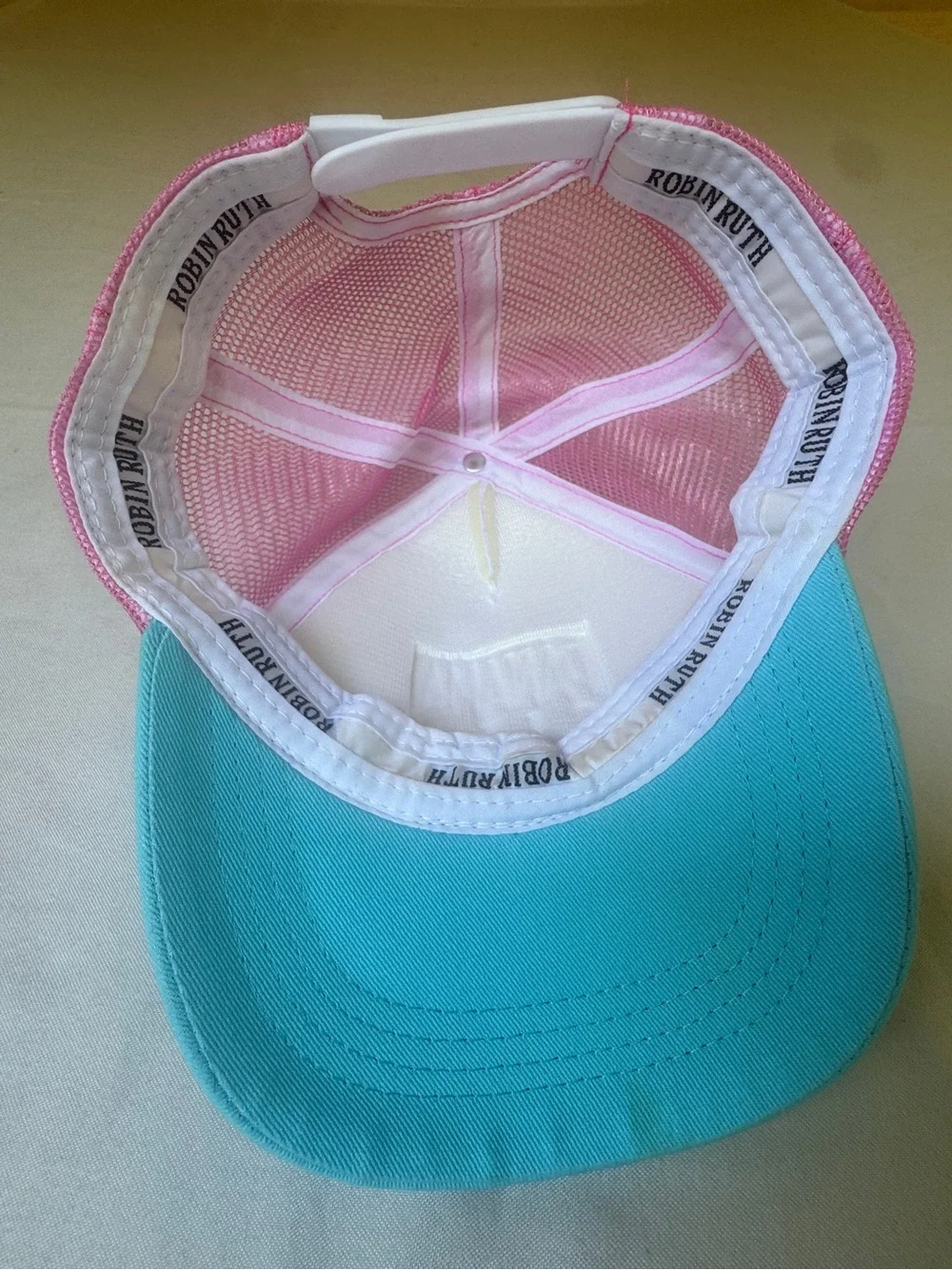 Robin Ruth souvenir Beach Hat wear girls hat vent back 